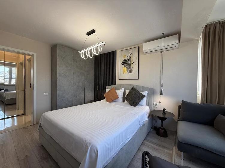 Unicat in Pia?a Romana! 2 camere, 53 mp, renovat integral cu designer - 16