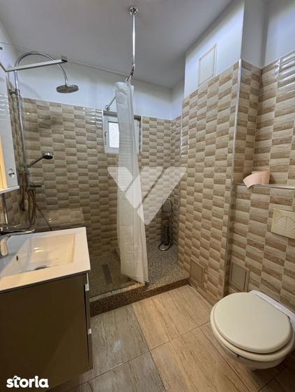 Apartament cu 3 camere decomandat în Valea Aurie