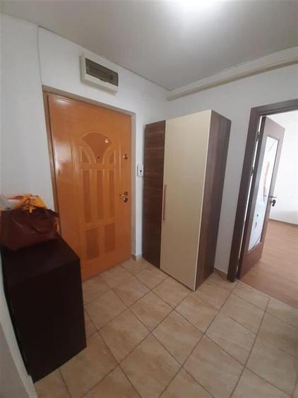 Apartament cu 3 camere decomandat în Mihai Viteazul