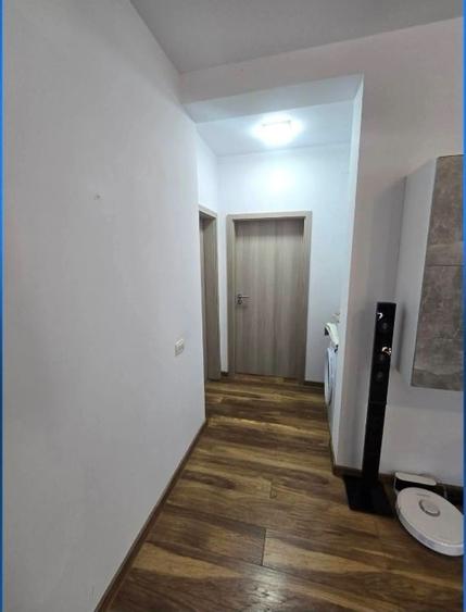 Apartament cu 2 camere semidecomandat în Dumbrăvița