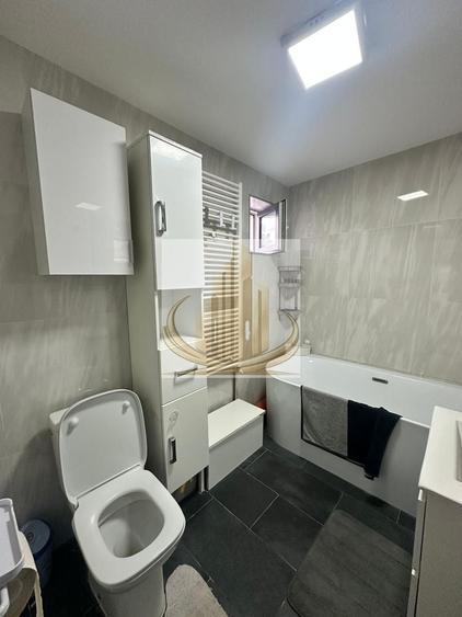 Casă individuală cu 5 camere cu Canalizare în Săcălaz