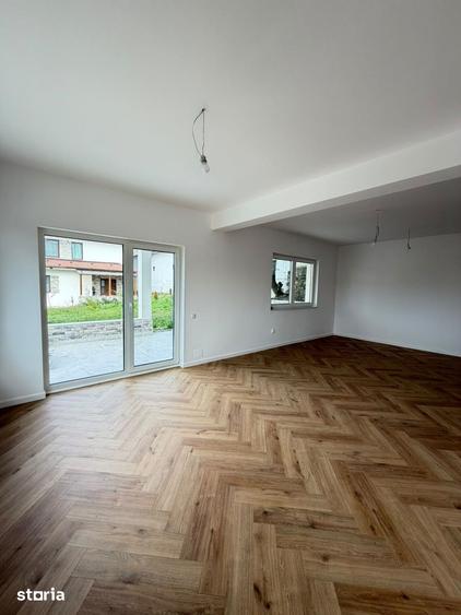 Casă cu 5 camere cu Teren 432 Mp în Chinteni