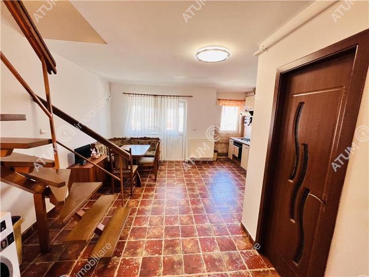 Apartament cu 3 camere semidecomandat, mobilat în Aeroport