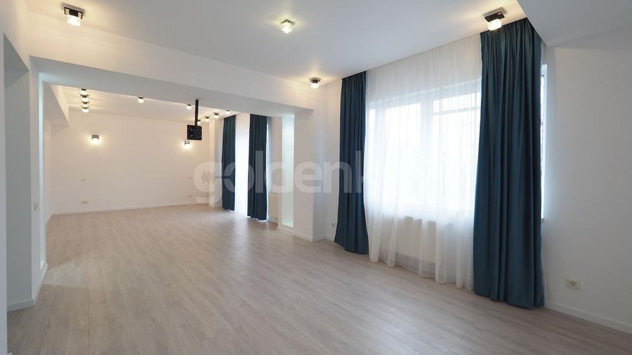 Duplex cu 7 camere cu Canalizare în Pipera