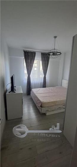Apartament cu 3 camere decomandat în Bucium
