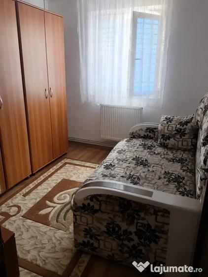 Apartament cu 2 camere semidecomandat în Noua
