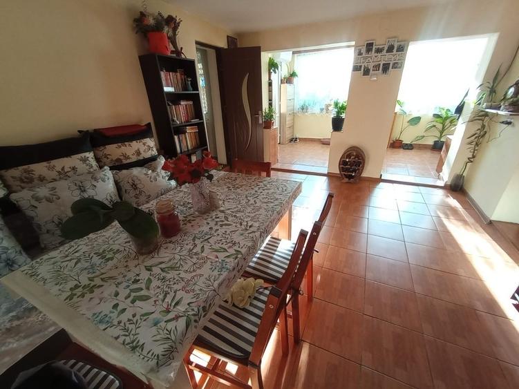 Casă cu 4 camere cu Teren 1060 Mp în Beriu