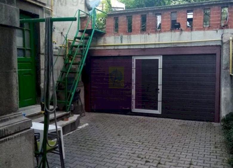 Apartament cu 7 camere decomandat, mobilat în Plevnei