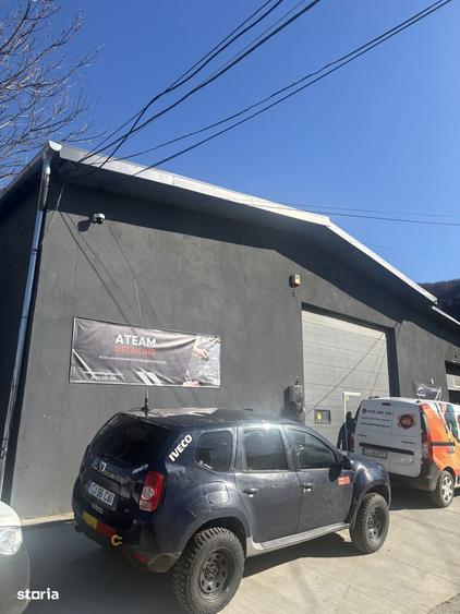 Spațiu comercial, de 240 mp, în Florești
