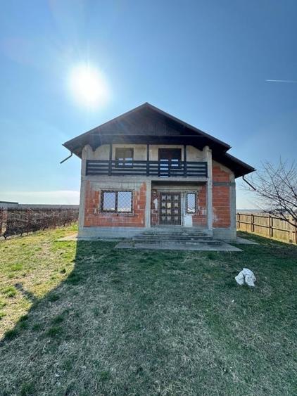 Casă individuală cu 5 camere cu Teren 620 Mp în Craiovei