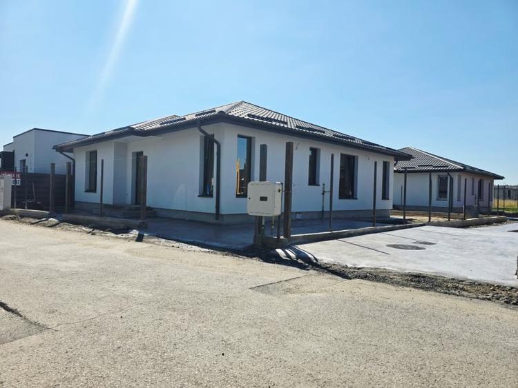 Balotești Casă parter, 120 mp, teren 423m, toate utilitățile, asfalt, pădure - 7