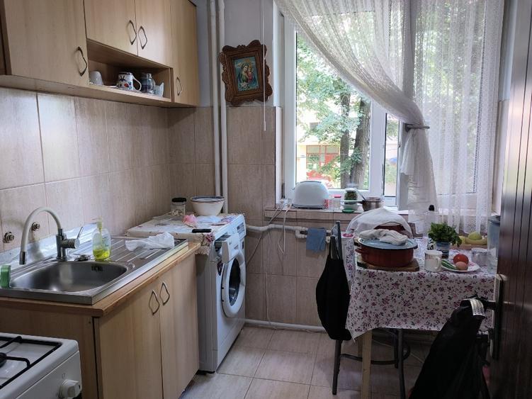 Apartament 3 camere , etaj 1 , semidecomandat , Casa Stiintei ( SUPECO ) - 2