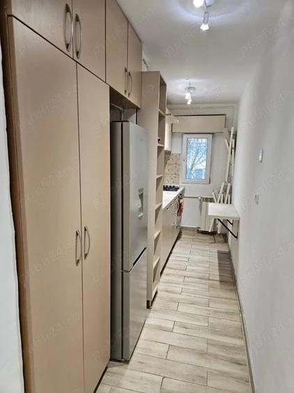 Apartament cu 2 camere semidecomandat în Lacul Tei