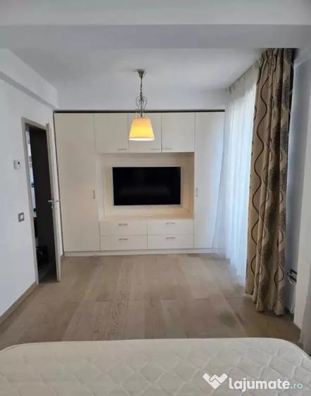 Apartament cu 2 camere decomandat în Centrul Istoric
