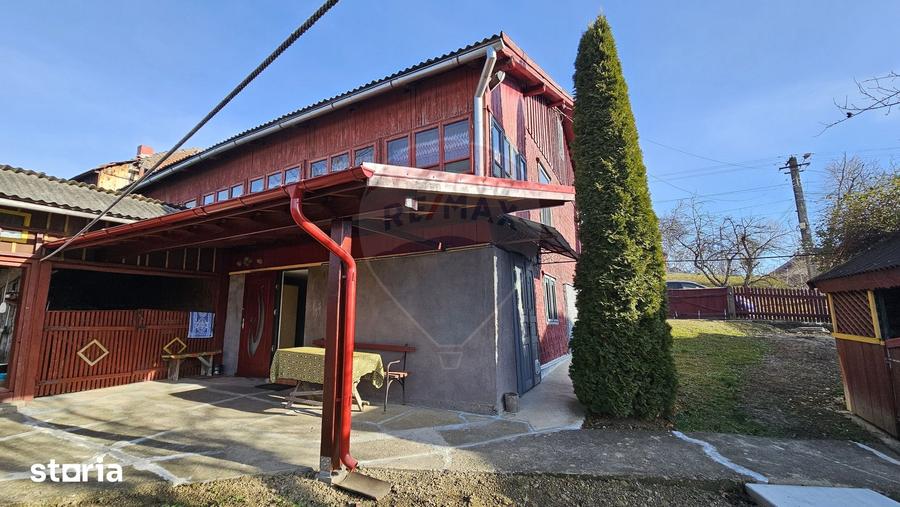 Casă cu 3 camere cu Teren 900 Mp în Poieni-Solca