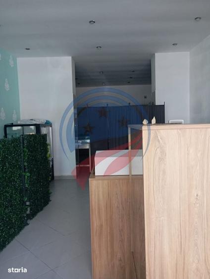Spațiu comercial, de 120 mp, în Gubaucea