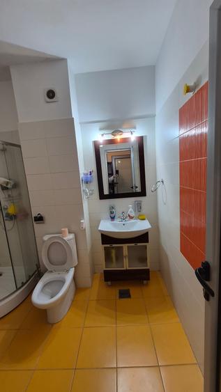 Apartament cu 3 camere decomandat în Unirii