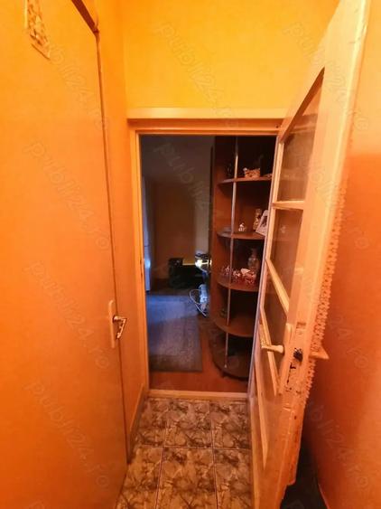 Apartament cu 2 camere nedecomandat în Lipova