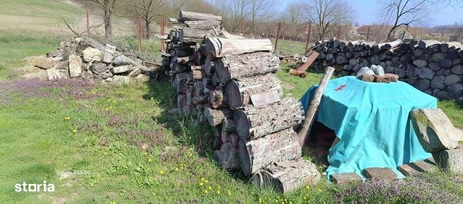 Casă cu 3 camere decomandat în Central