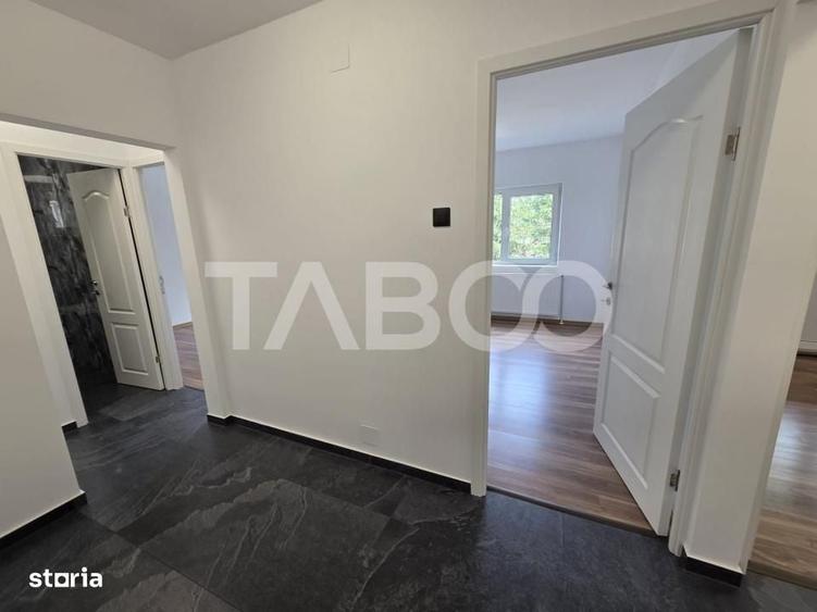 Apartament cu 4 camere decomandat în Central