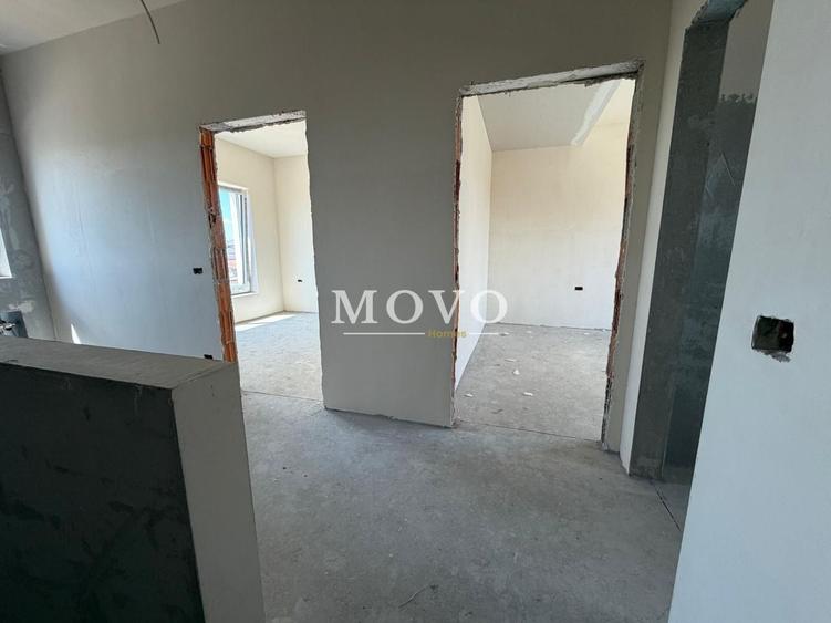 Duplex cu 4 camere cu Canalizare în Săcălaz