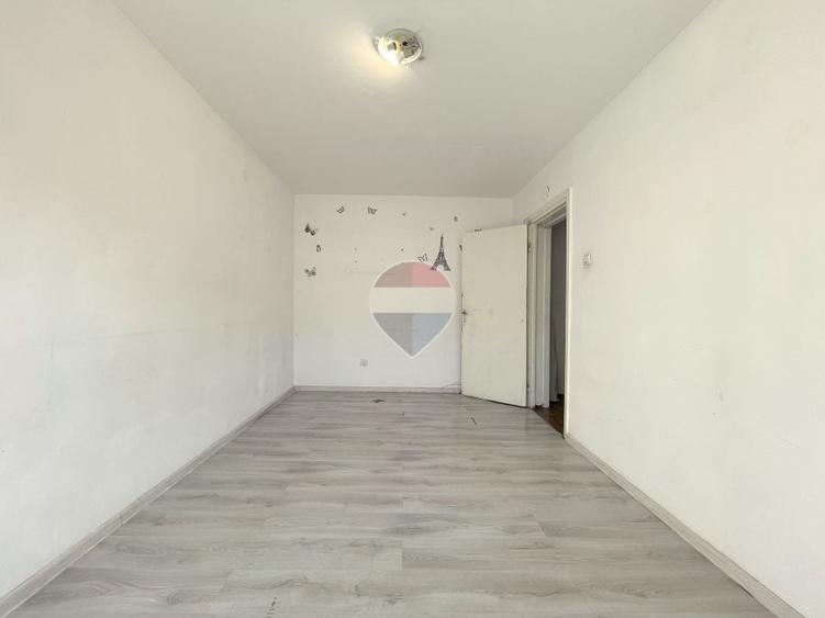 Apartament cu 2 camere decomandat în Astra