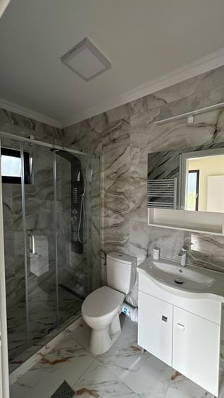 Casă individuală cu 5 camere cu Canalizare în Exterior Est