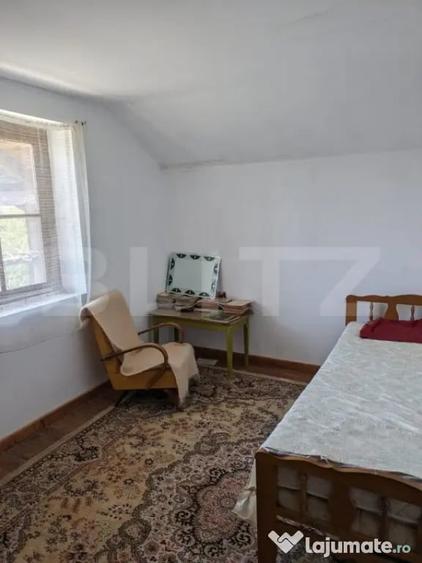Casă cu 4 camere cu Teren 4873 Mp în Moldovenești