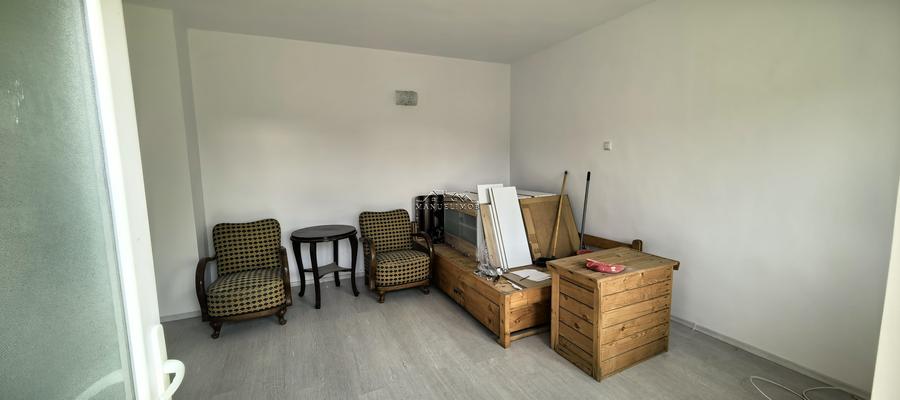 Casă individuală cu 3 camere cu Canalizare în Central