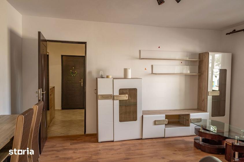 Apartament cu 2 camere semidecomandat, mobilat în Republicii