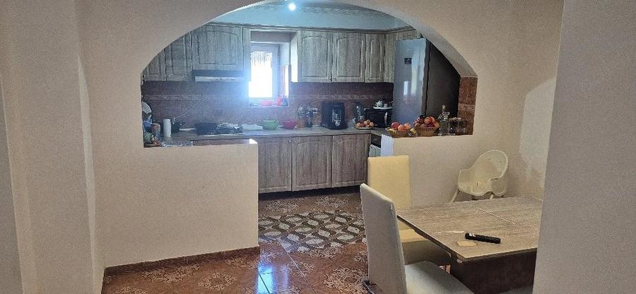 Casă cu 1 camere cu Teren 700 Mp în Variaș