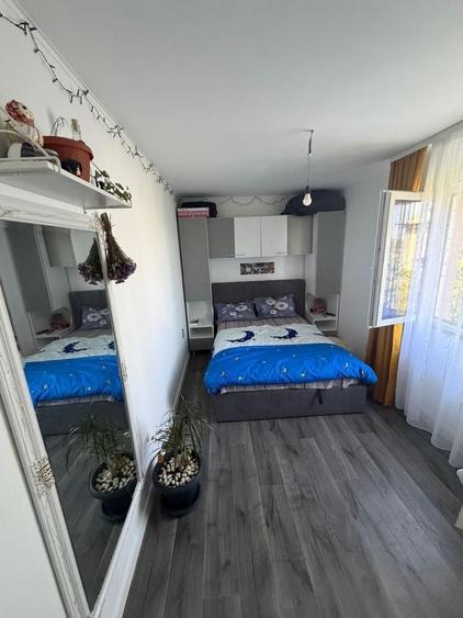 Apartament cu 3 camere decomandat, mobilat în Șagului