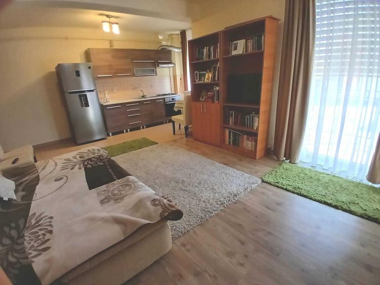 Apartament cu 2 camere decomandat în Giroc