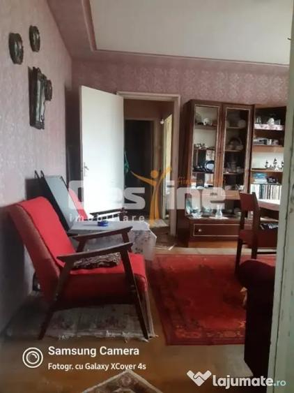Apartament cu 2 camere semidecomandat în Dâmbovița