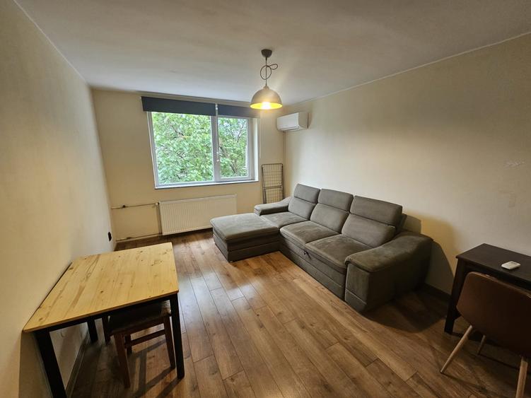 Apartament cu 2 camere semidecomandat, mobilat în Plopilor