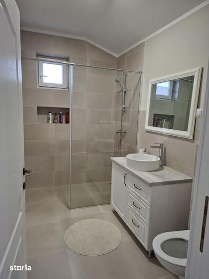 Casă cu 5 camere cu Teren 870 Mp în Ciurila