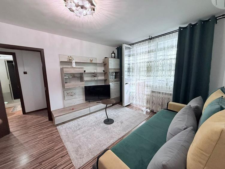 Apartament cu 2 camere semidecomandat, mobilat în Gara de Nord