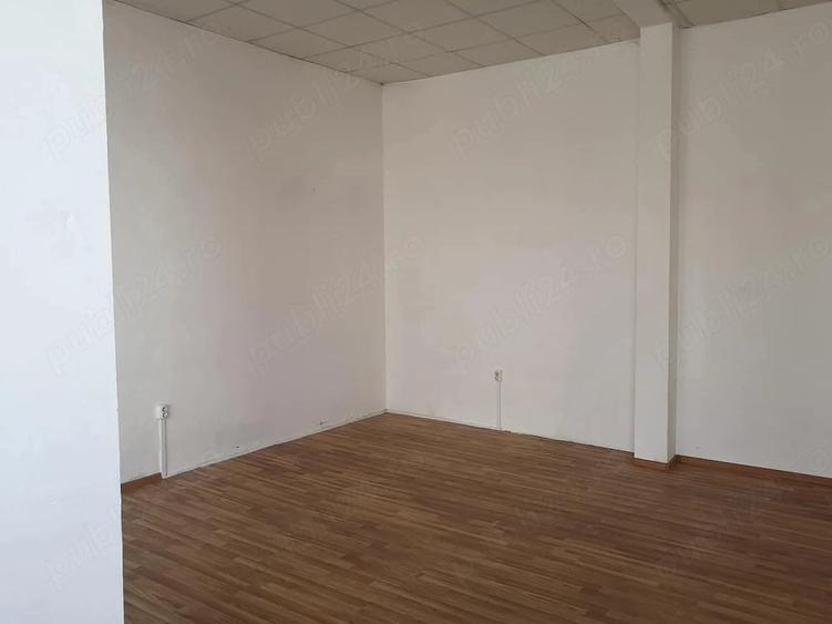 Spațiu comercial, de 40 mp, în Precista
