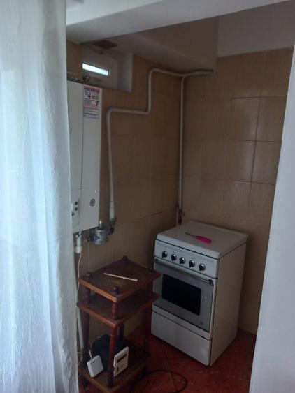 Apartament cu 2 camere decomandat în Beba Veche