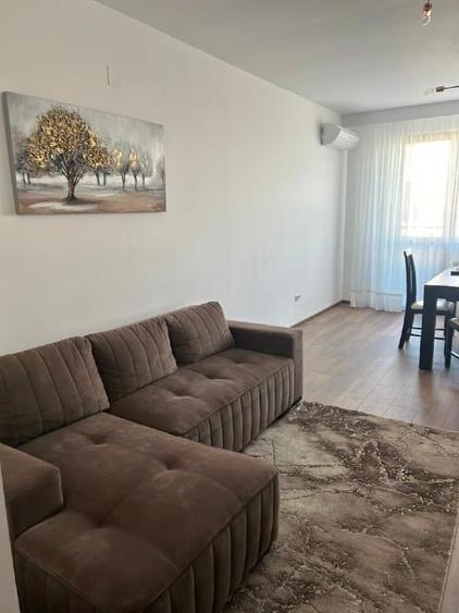 Apartament cu 3 camere decomandat în Băneasa — fotografia 3