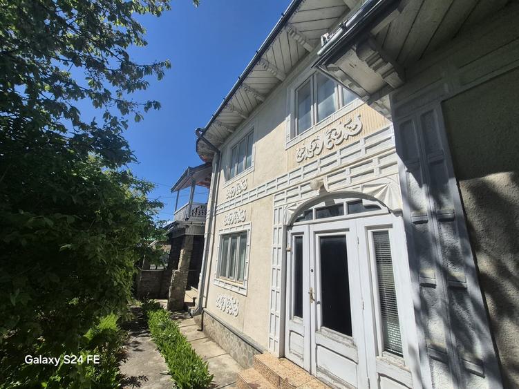 Proprietate completă cu teren 719 mp și construcții | Vânători-Neamț - 1