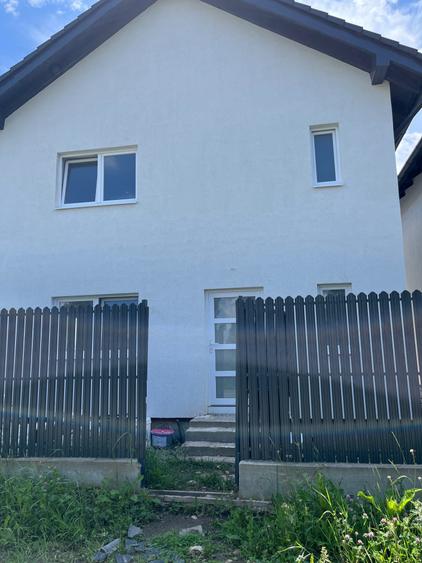Casa de vanzare singur in curte - 8