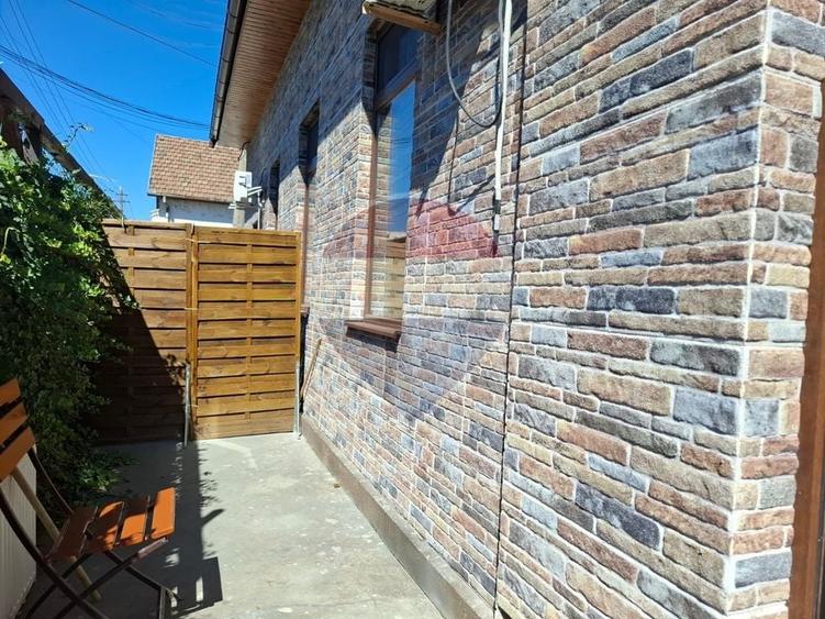 Apartament cu 2 camere semidecomandat în Micălaca