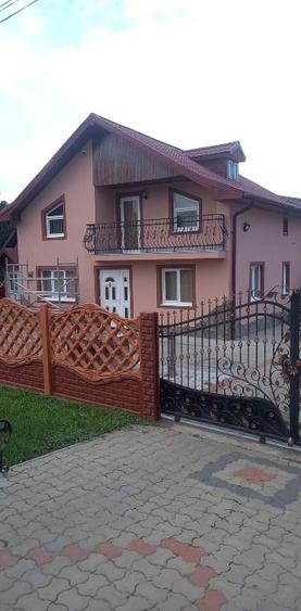 Casă individuală cu 3 camere cu Canalizare în Grivița