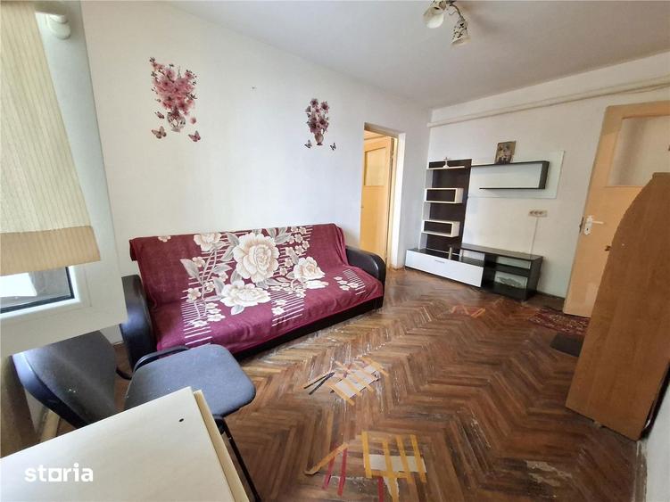 Apartament cu 2 camere, mobilat în Podu Roș