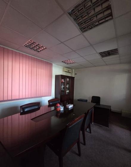 Spațiu comercial, de 270 mp, în Central