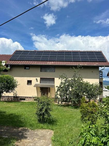 Casă cu 4 camere în Central