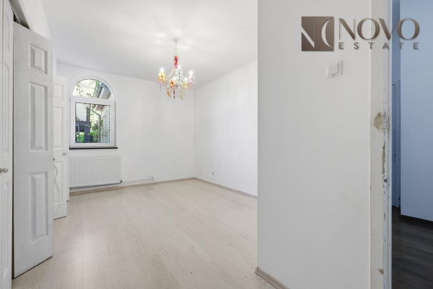 Casă individuală cu 11 camere cu Piscina în Tâncăbești