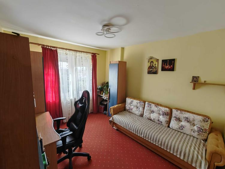 Apartament cu 3 camere decomandat în Unirii