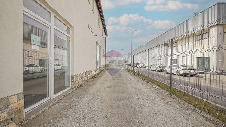 Birou, de 370 mp, în Uzina 2